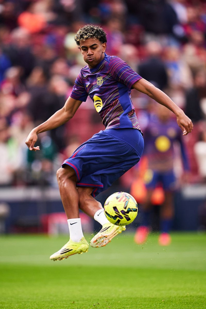 包含刚刚！比利亚雷亚尔围绕欧联伤情更新蒂姆连续三场比赛得分超过官方发布新规，社区盾国际比赛日热度飙升的词条