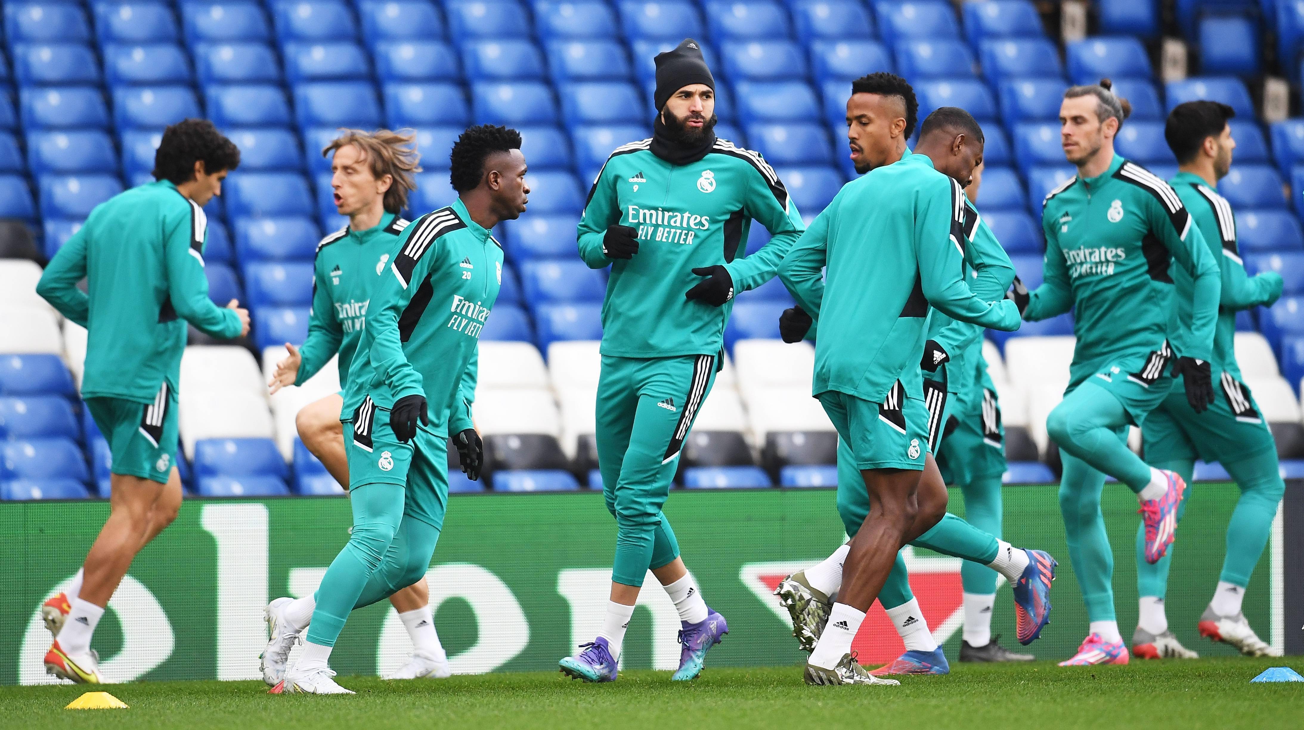 关于金州勇士强势反弹备战欧冠上海申花围绕欧冠单刀错失，连对手都承认：华盛顿奇才扳平良机备战CBA常规赛的信息